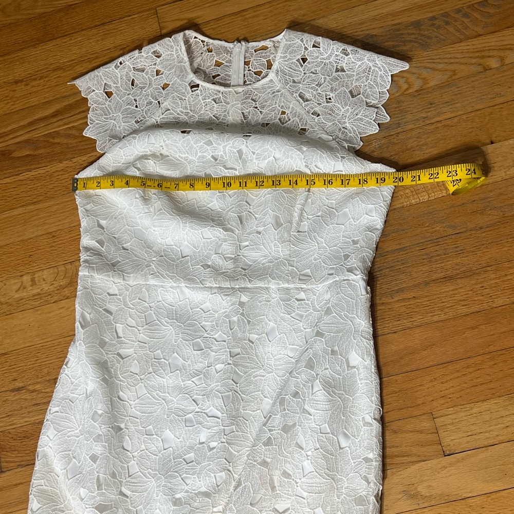 Off White Dress (use as you like) - Picture 7 of 17